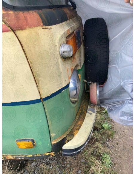 Water-Resistant Silver Van Cover