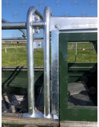 Land Rover Series 2, 2a and 3, 88" Full Heavy Duty Hoop Stick Frame Set with Cab Capping and Shark Teeth with fittings